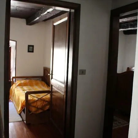 Prestinone Villa *